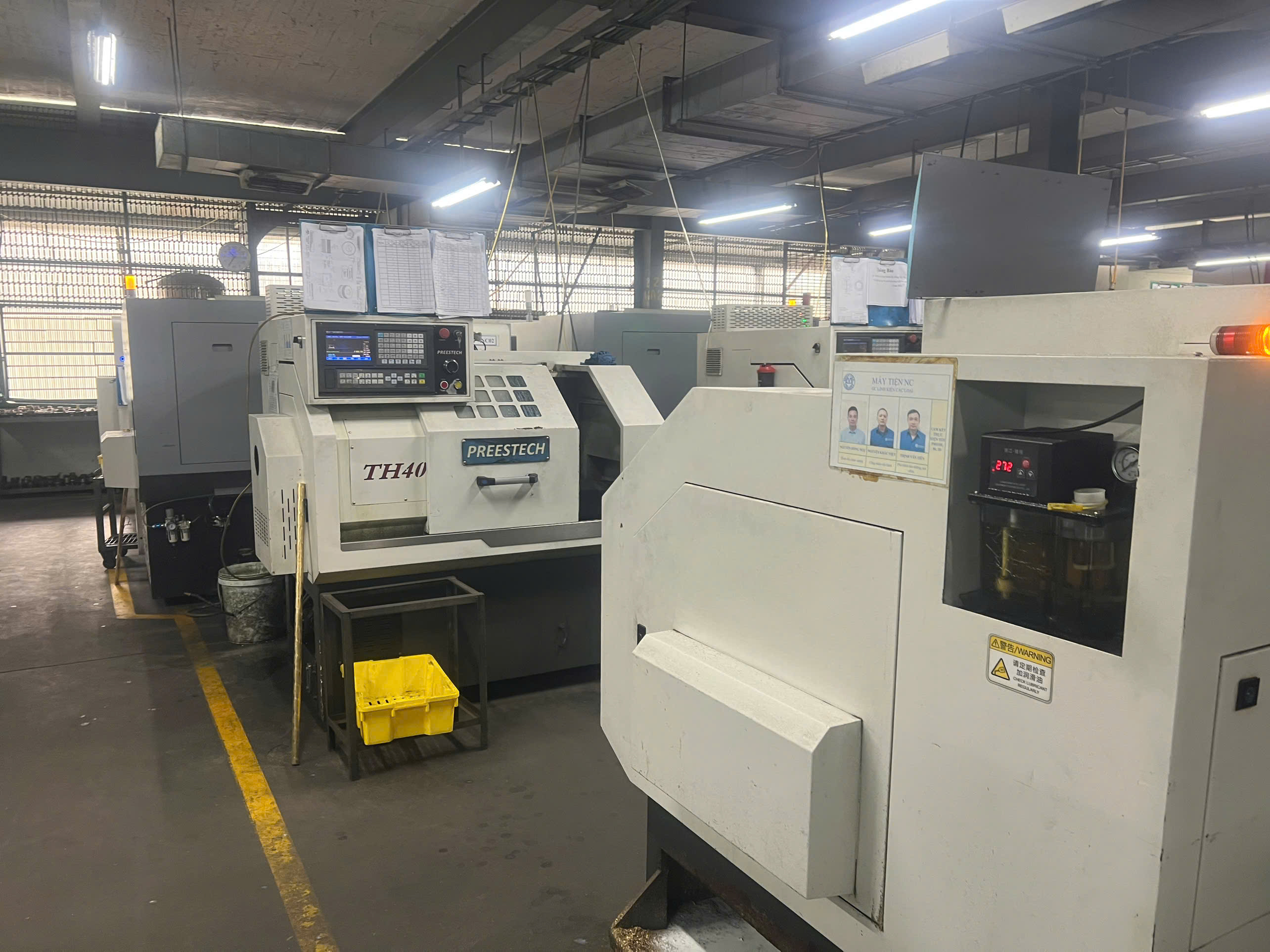 CNC Lathe machine 8.jpg